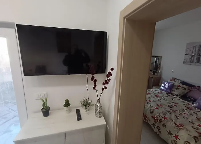 Mira