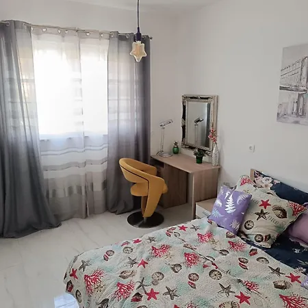 Apartment Mira