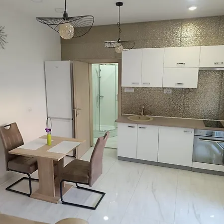 Apartment Mira