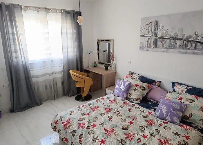 Mira דירה